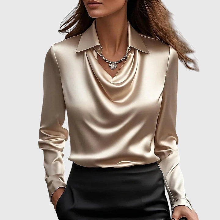 Evanya™ | Satijnen Blouse met V-hals