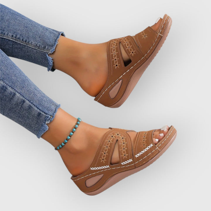 Evanya™ | Comfortslippers Met Open Sleehak