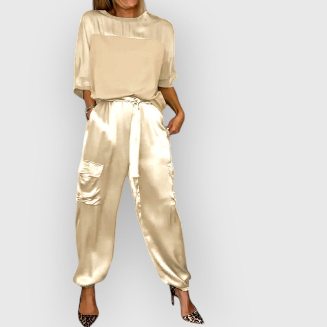 Evanya™ | Gladde Satijnen Top En Broek Kostuum
